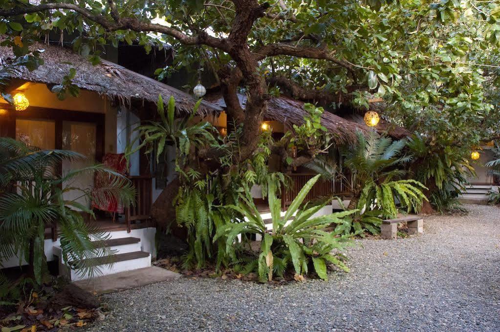 Blue Bayou Bungalows Balabag  Exterior foto